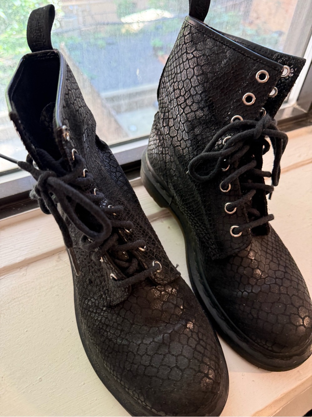 Dr. Martens Snake skin Leather Combat Boots - Picture 3 of 9